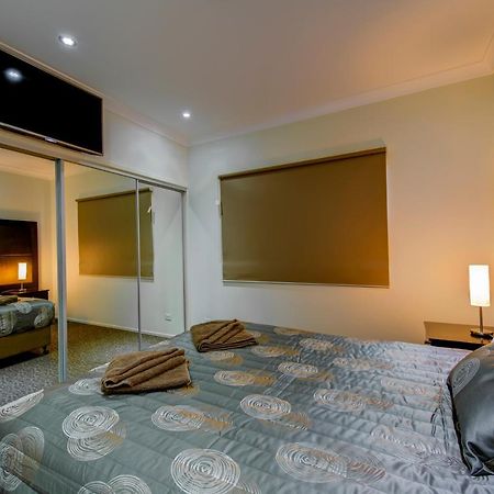 Western Downs Motor Inn Miles Εξωτερικό φωτογραφία