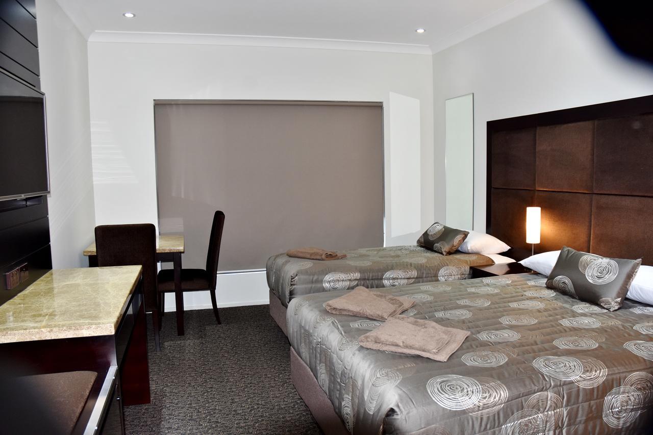 Western Downs Motor Inn Miles Εξωτερικό φωτογραφία