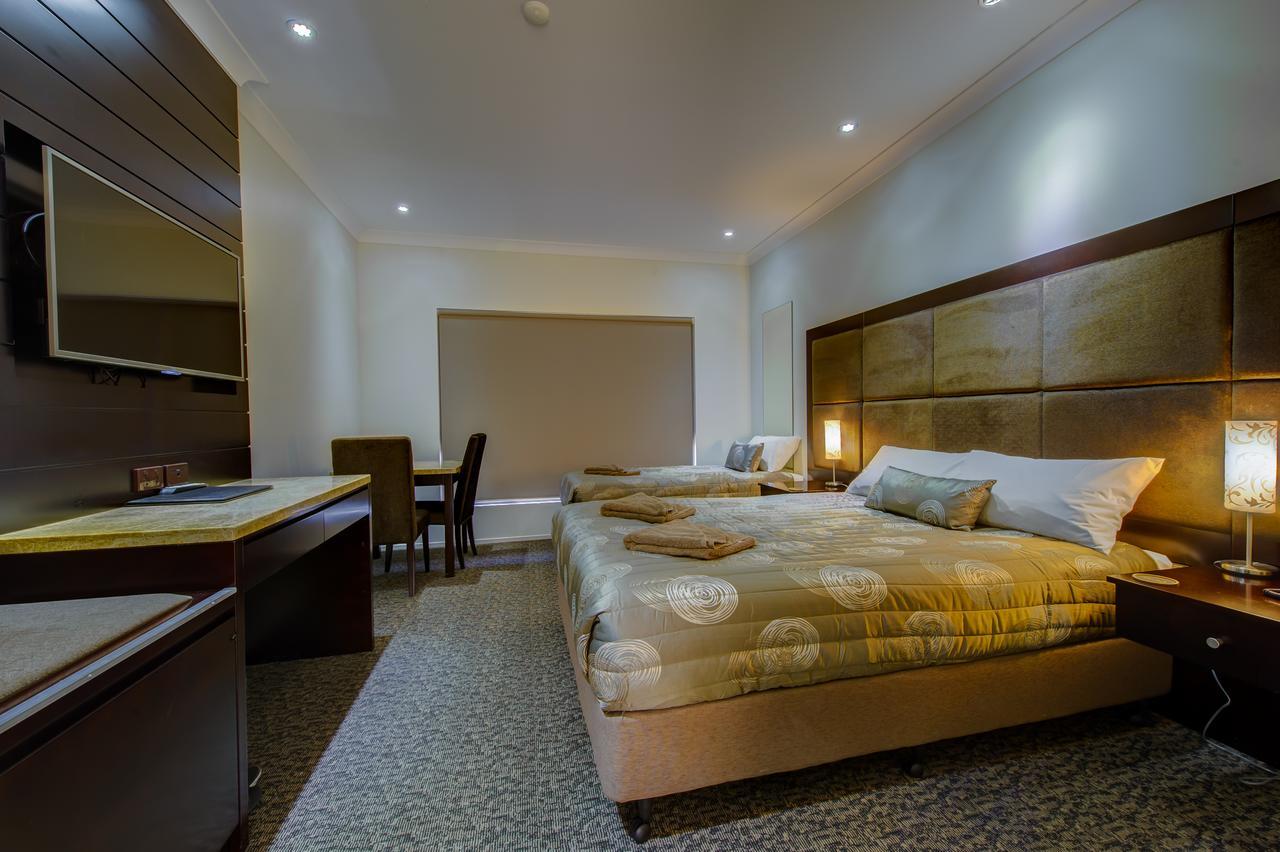 Western Downs Motor Inn Miles Εξωτερικό φωτογραφία