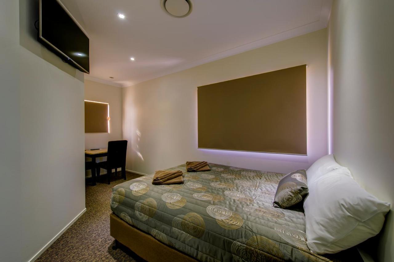 Western Downs Motor Inn Miles Εξωτερικό φωτογραφία